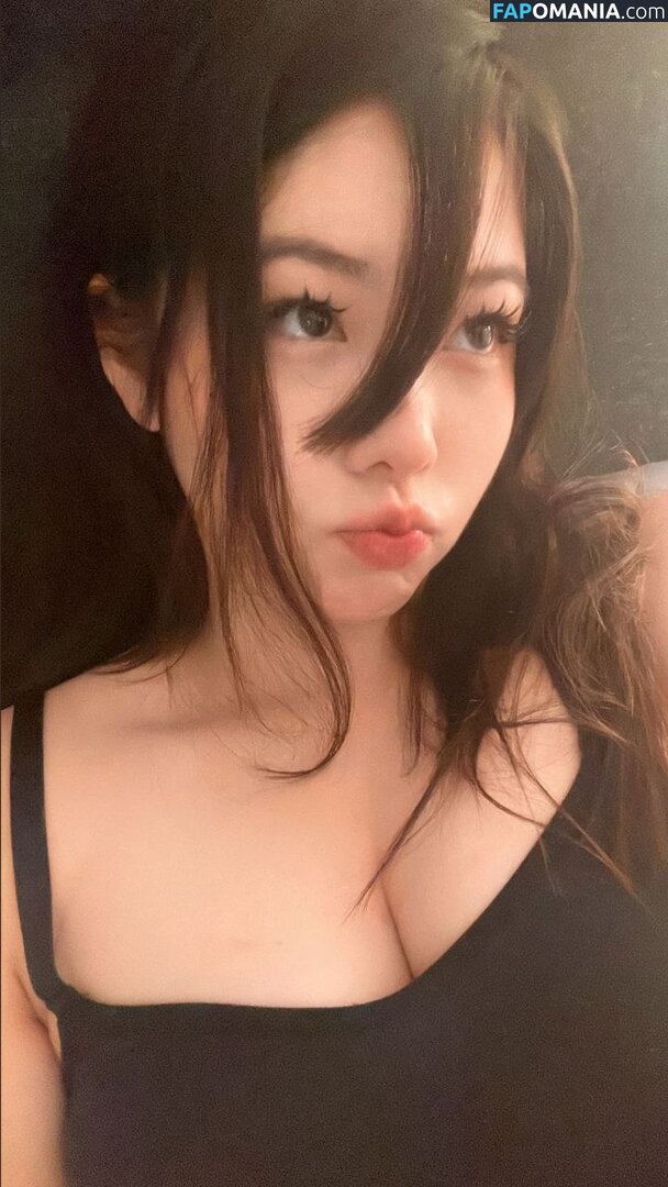 Júlia Nakamura / Mayumi / jumayumin1 Nu OnlyFans  Photo fuitée #7