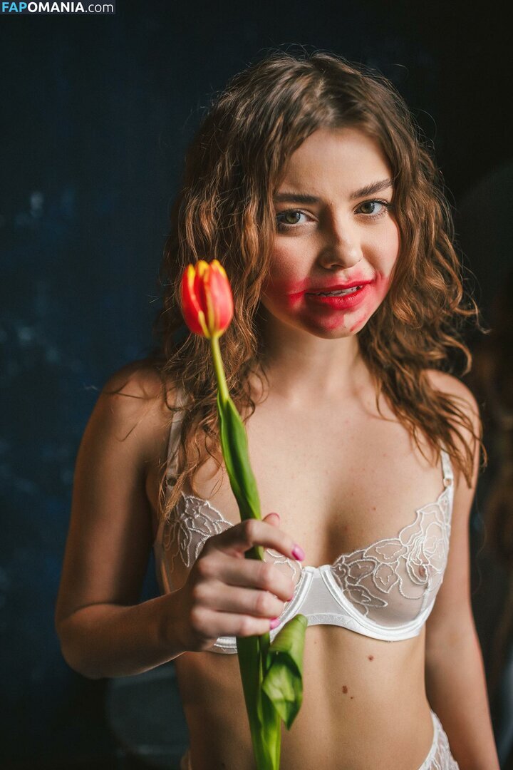 Julia Timoro / Julia morozzi / Juliatimoro Nu OnlyFans  Photo fuitée #6