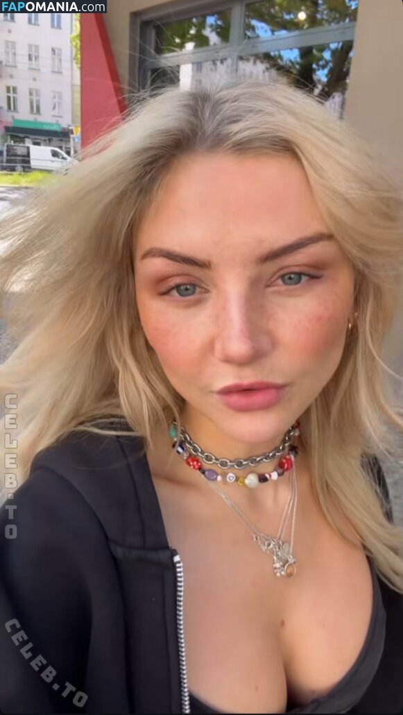 Julia Wulf / juleslw / julesslw Nu OnlyFans  Photo fuitée #7