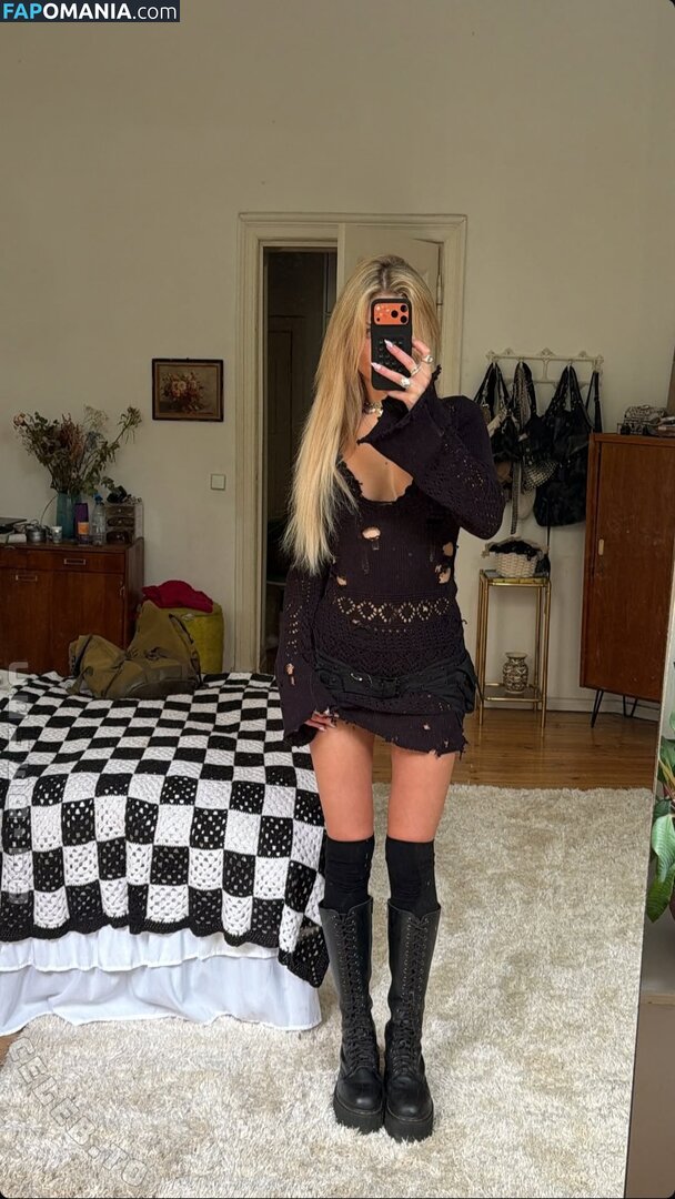 Julia Wulf / juleslw / julesslw Nu OnlyFans  Photo fuitée #25