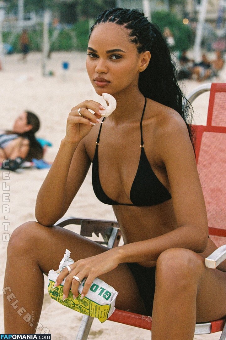 Juliana Nalu / https: / juliananalu / naluando / nalujuliana Nu OnlyFans  Photo fuitée #306