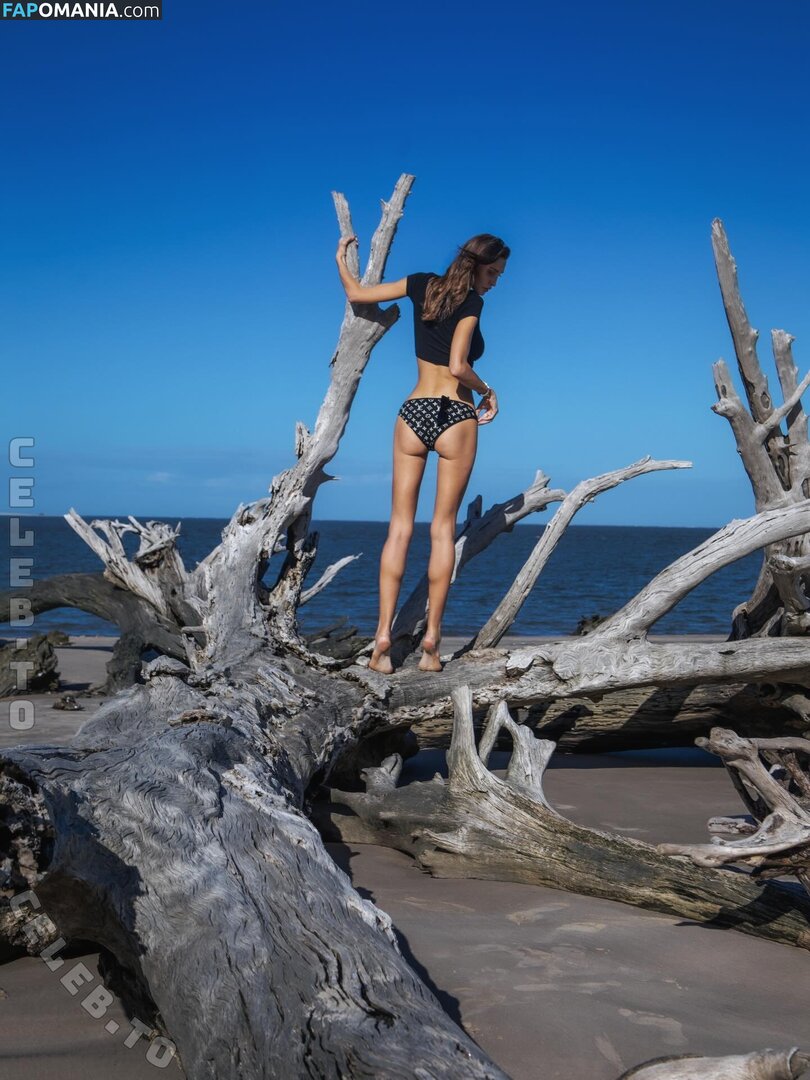 Julianne Steege / julianne.steege Nu OnlyFans  Photo fuitée #2