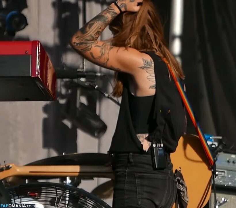 Julien Baker / julienrbaker Nu OnlyFans  Photo fuitée #17