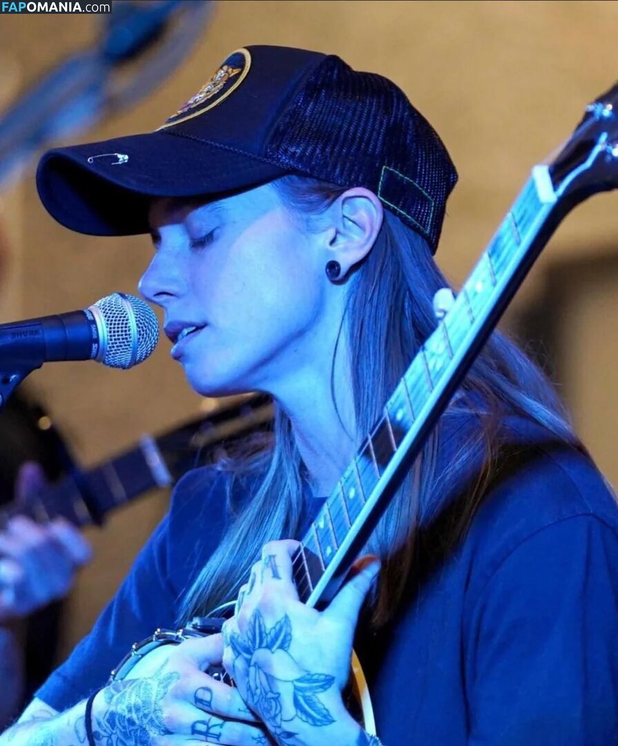 Julien Baker / julienrbaker Nu OnlyFans  Photo fuitée #23