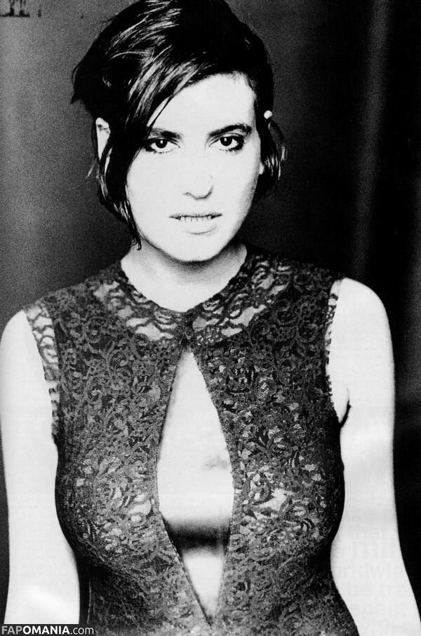 Justine Frischmann Nu OnlyFans  Photo fuitée #1