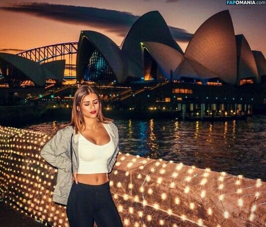 Justine Reine Marie / justinereineee / justinereinemarie Nu OnlyFans  Photo fuitée #45