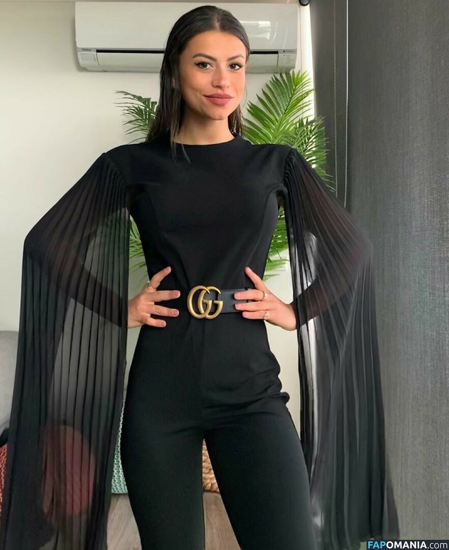 Justine Reine Marie / justinereineee / justinereinemarie Nu OnlyFans  Photo fuitée #133