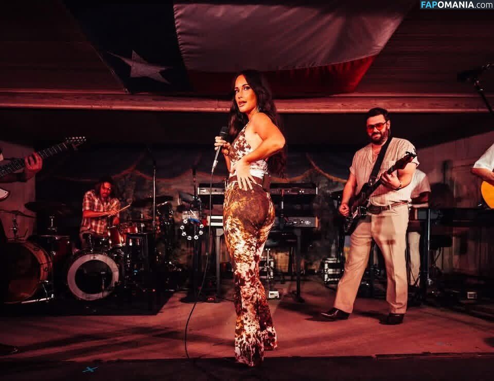 Kacey Musgraves / heavenlyyhazel / spaceykacey Nu OnlyFans  Photo fuitée #34
