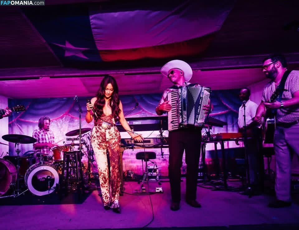 Kacey Musgraves / heavenlyyhazel / spaceykacey Nu OnlyFans  Photo fuitée #35