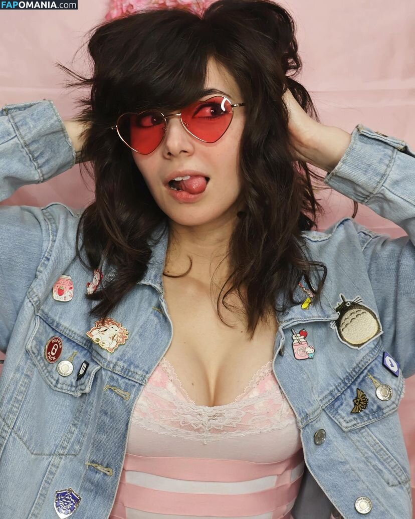 Kaitlin Witcher / KaitlinWitcher / piddleass Nu OnlyFans  Photo fuitée #303