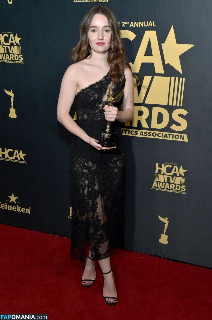 Kaitlyn Rochelle Dever / kaitlyn dever / kaitlyndever Nu OnlyFans  Photo fuitée #4