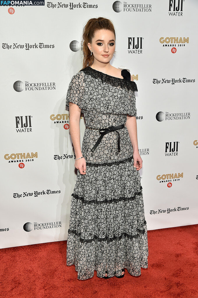 Kaitlyn Rochelle Dever / kaitlyn dever / kaitlyndever Nu OnlyFans  Photo fuitée #23