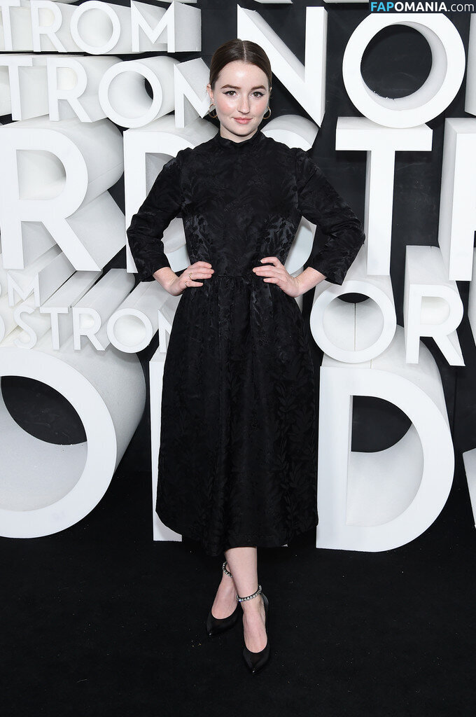 Kaitlyn Rochelle Dever / kaitlyn dever / kaitlyndever Nu OnlyFans  Photo fuitée #28