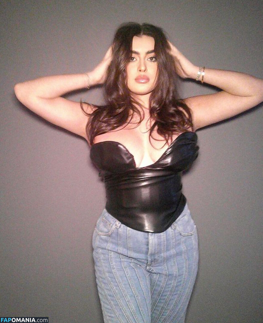 Kalani Hilliker / kalanihilliker Nu OnlyFans  Photo fuitée #407