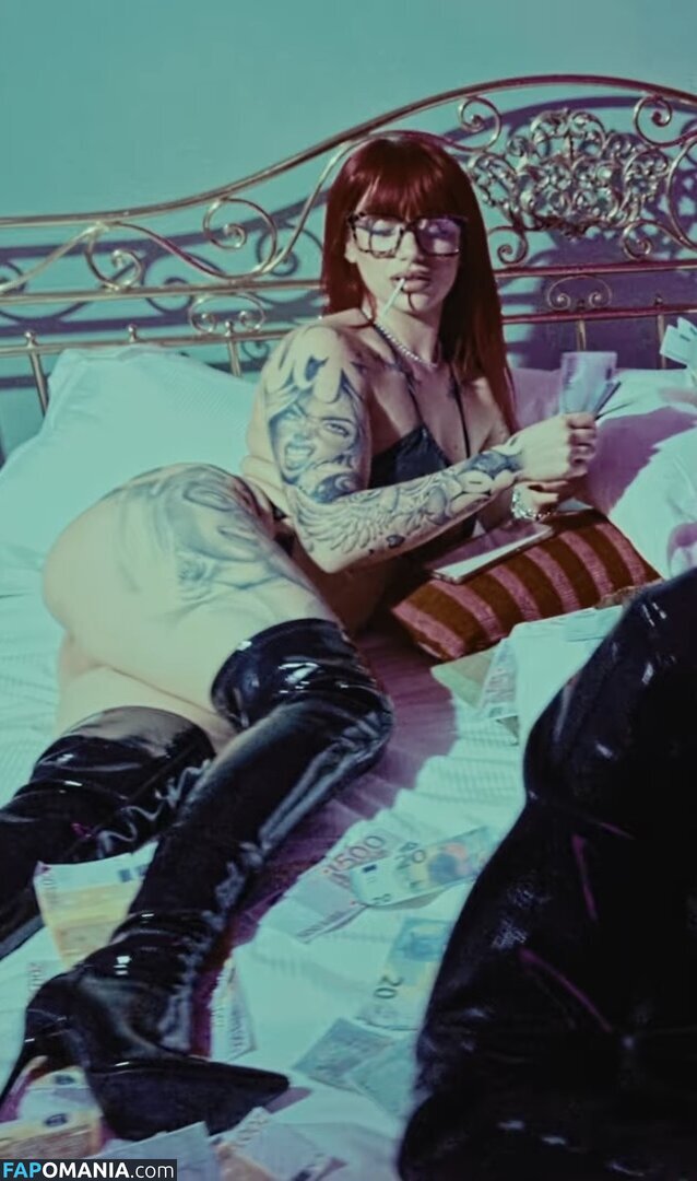 Denise / _kallmemamy_ / dollyred / dollyredxxx Nu OnlyFans  Photo fuitée #12