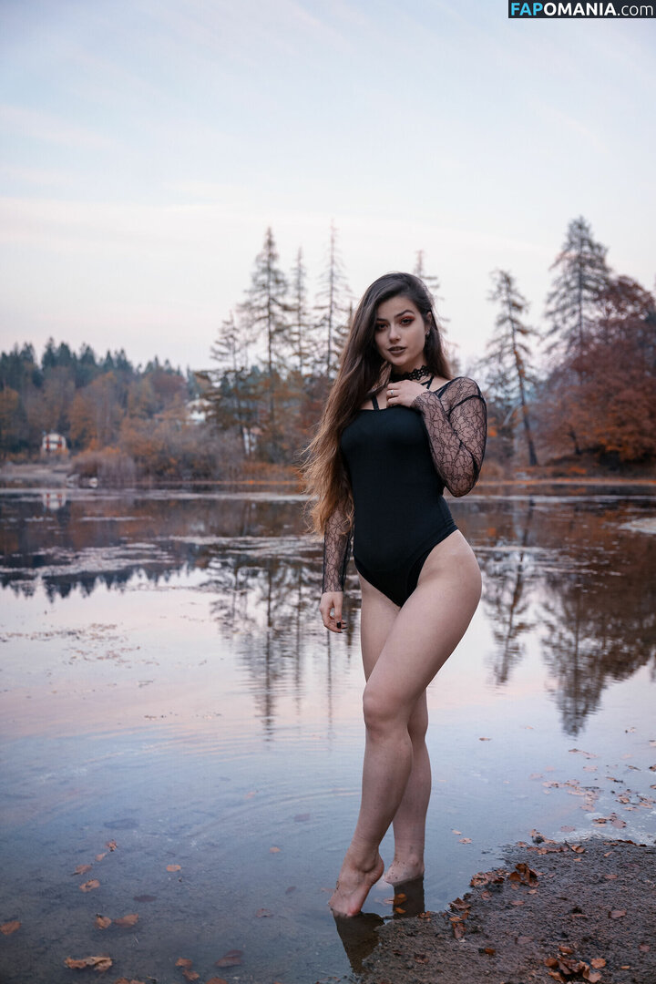 Kalt.Katchy / Karlotta Dalipi Nu OnlyFans  Photo fuitée #11