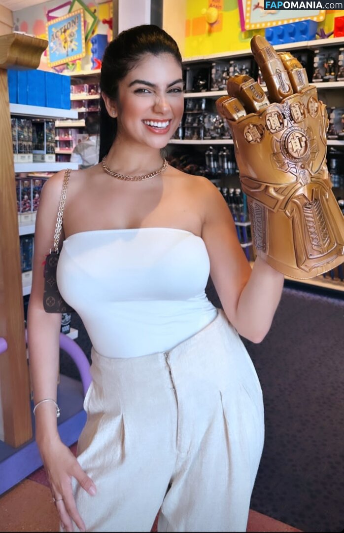 Kami Cosplayer / Kami Ferreira / kamiferreiraoficial / kamilacosplay / kanmi_cos Nu OnlyFans  Photo fuitée #17