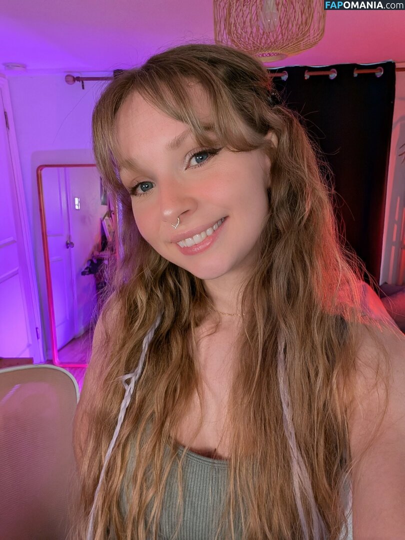 Kamicakes Asmr / kamicakes_1 Nu OnlyFans  Photo fuitée #1