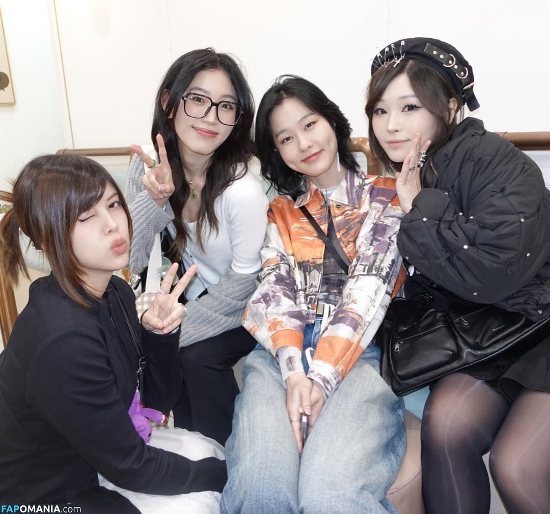Aikuros / Hyoon / Kang Hee Yoon / floaromaa Nu OnlyFans  Photo fuitée #386