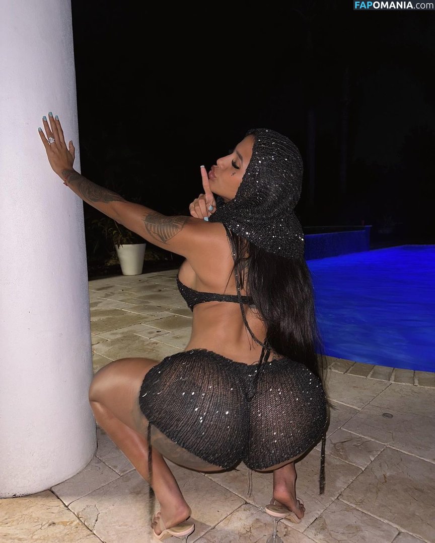 Karen Havary / havaryk / queenhavaryk Nu OnlyFans  Photo fuitée #6