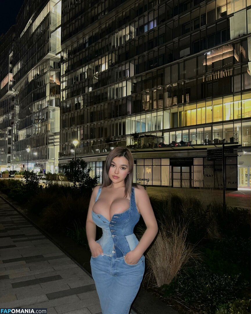 Karina Grinberryall / karina_.1 / leatherbykarina Nu OnlyFans  Photo fuitée #15
