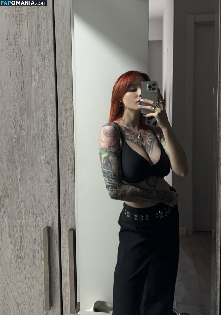 Karina Kherman / NebelaiaK / kher.man Nu OnlyFans  Photo fuitée #13
