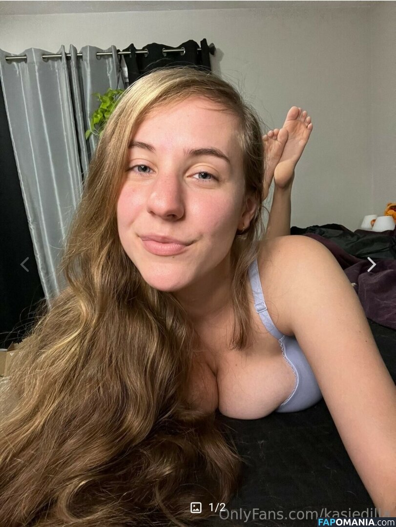  / Casey / Kasiedilla / Kasthedilla / dillahasmorefun / https: / kasiedilla.ttv Nu OnlyFans  Photo fuitée #373