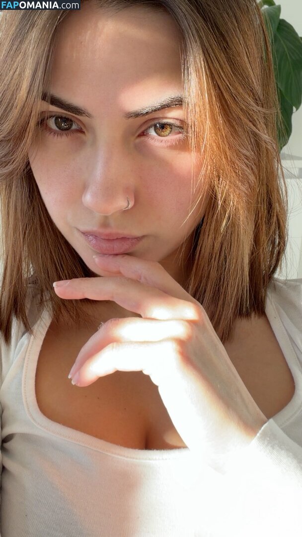 Emanuela Capitano / Kasumi_sen Nu OnlyFans  Photo fuitée #1