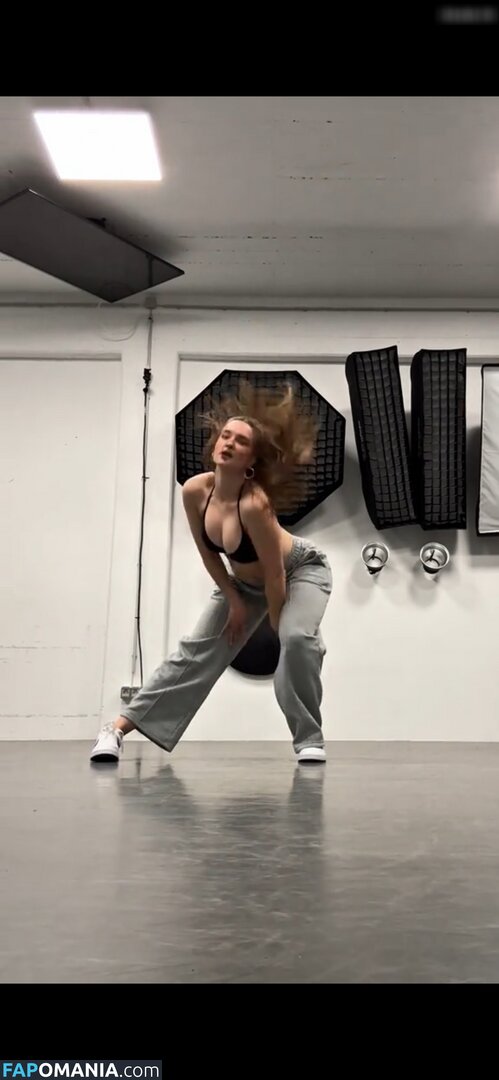 KatharinaKnoch Nu OnlyFans  Photo fuitée #4