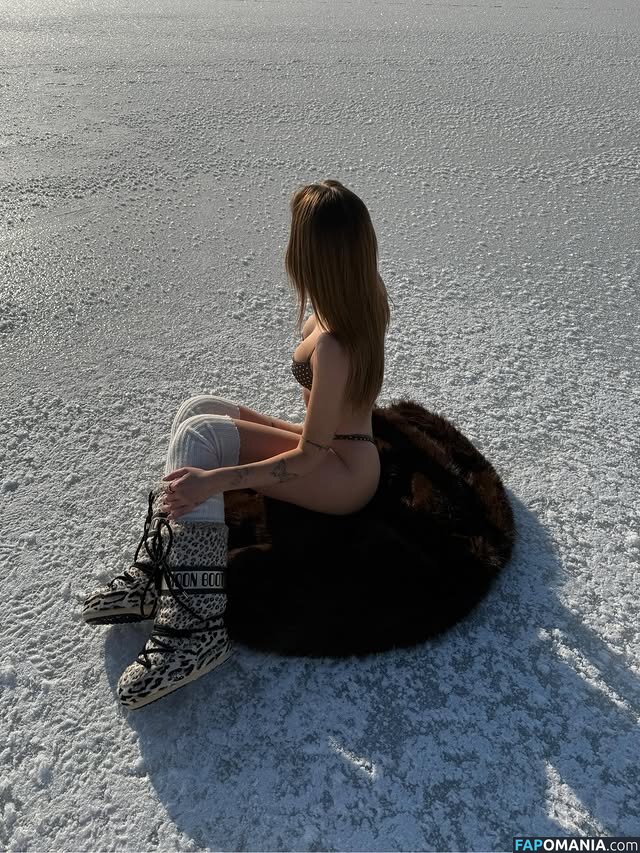 Katia Dupenkova / kkatrunia Nu OnlyFans  Photo fuitée #1