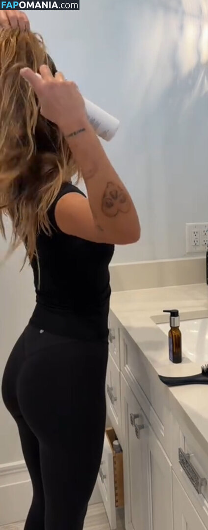 Katie Dillenbeck / katievsaliens Nu OnlyFans  Photo fuitée #10
