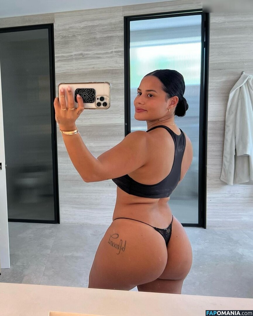 Katya Elise Henry / katyaelisehenry / katyaelisehenrysworld Nu OnlyFans  Photo fuitée #913