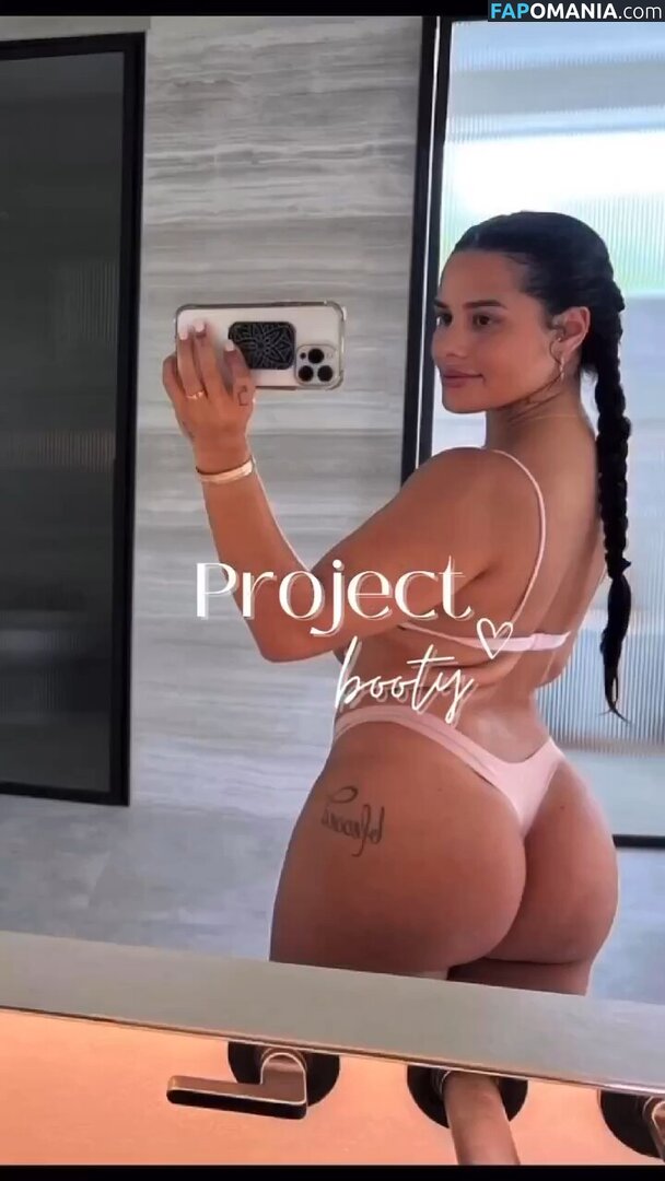Katya Elise Henry / katyaelisehenry / katyaelisehenrysworld Nu OnlyFans  Photo fuitée #1066