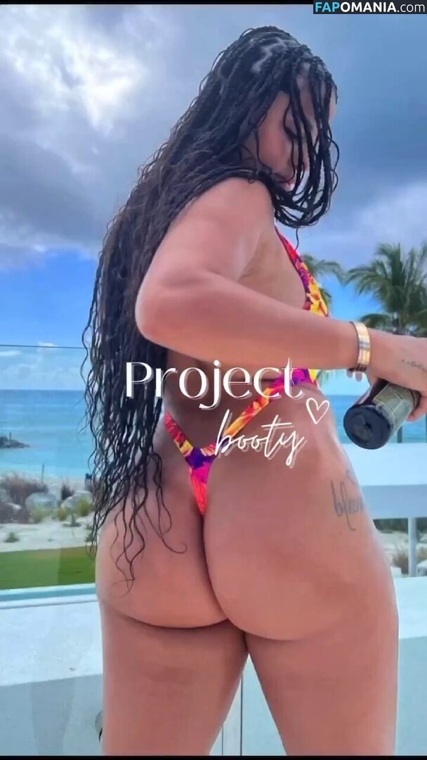 Katya Elise Henry / katyaelisehenry / katyaelisehenrysworld Nu OnlyFans  Photo fuitée #1072