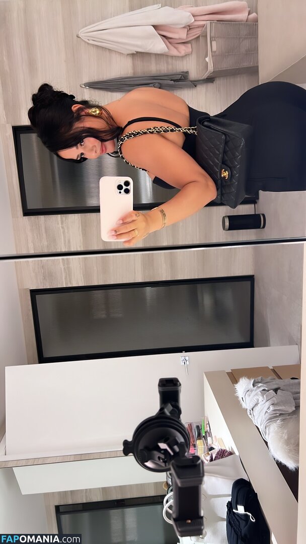 Katya Elise Henry / katyaelisehenry / katyaelisehenrysworld Nu OnlyFans  Photo fuitée #1089