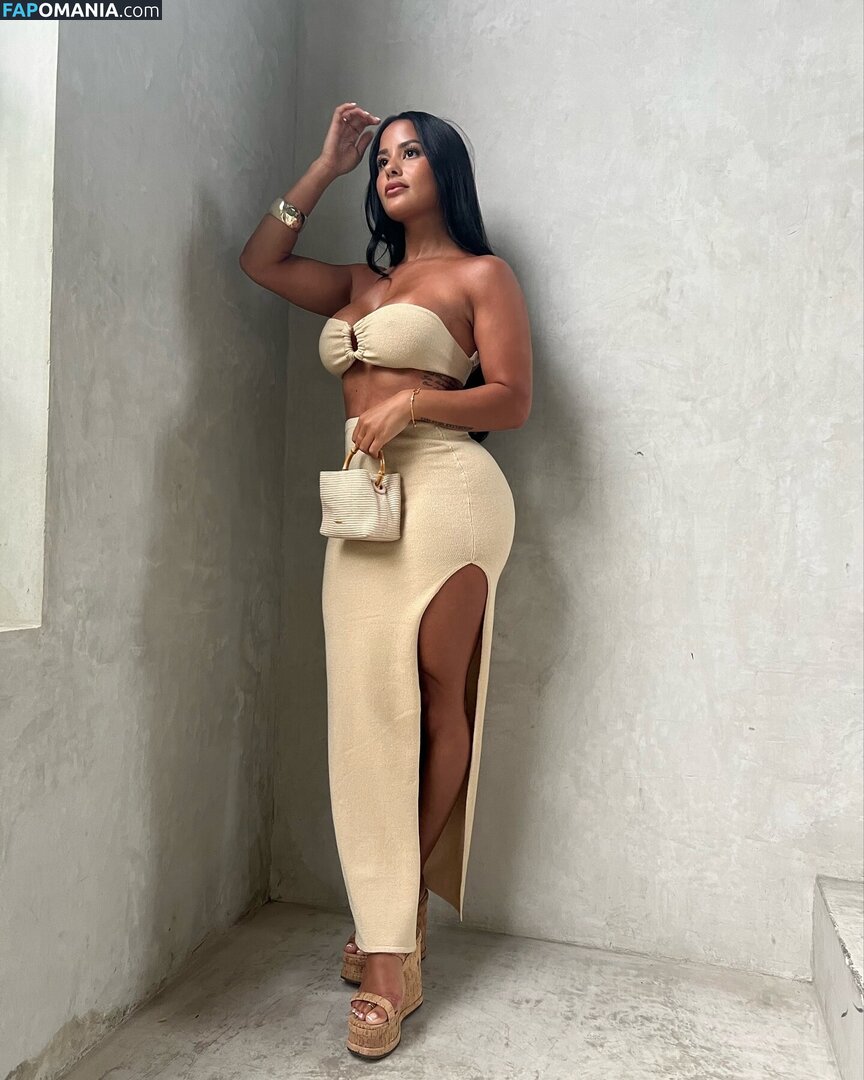 Katya Elise Henry / katyaelisehenry / katyaelisehenrysworld Nu OnlyFans  Photo fuitée #1117