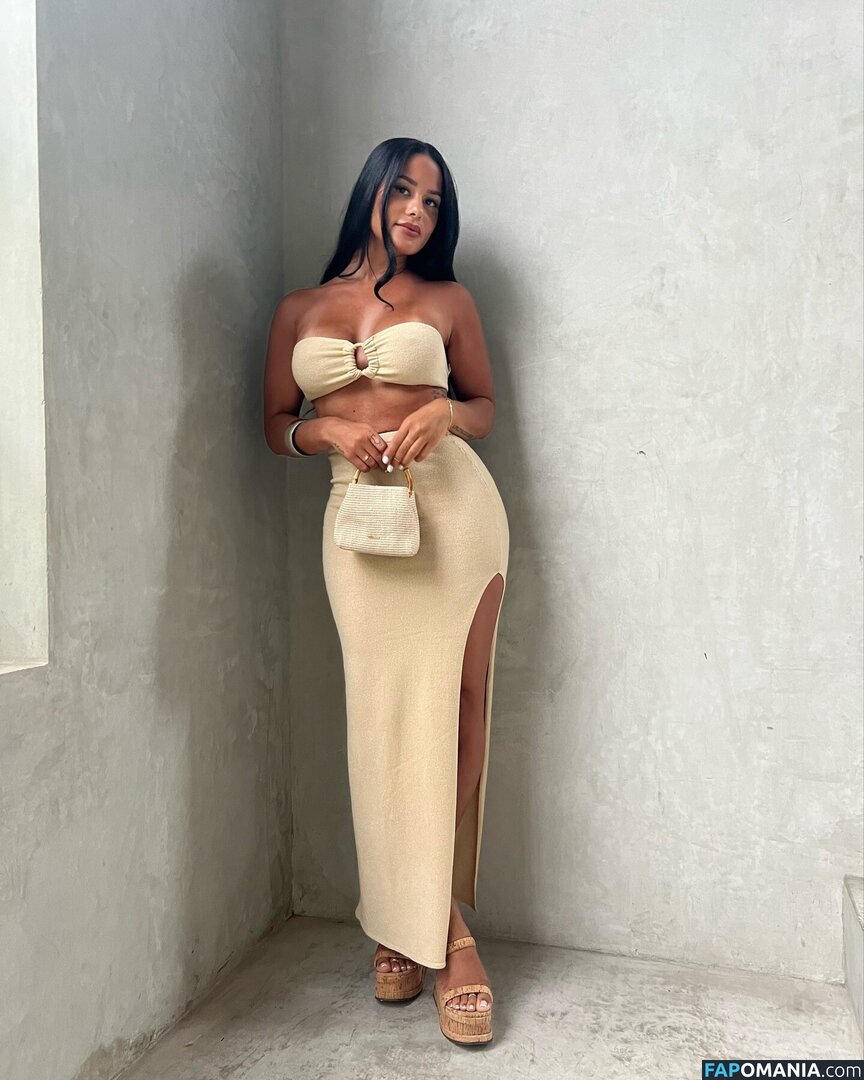 Katya Elise Henry / katyaelisehenry / katyaelisehenrysworld Nu OnlyFans  Photo fuitée #1125