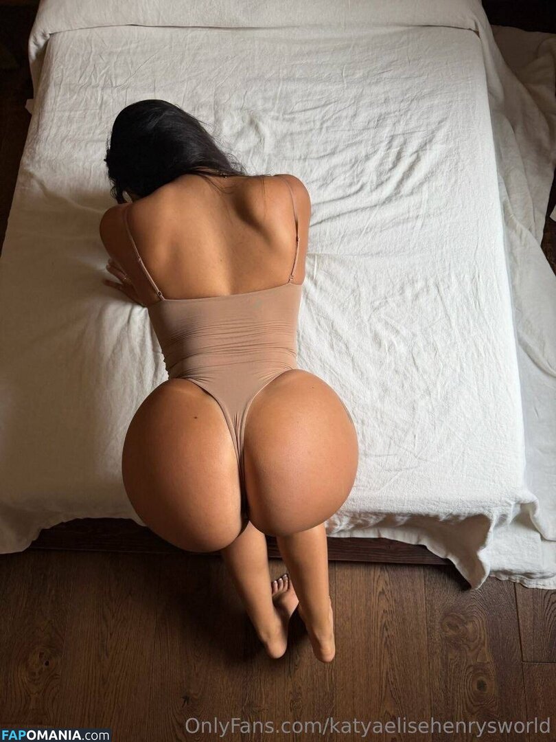 Katya Elise Henry / katyaelisehenry / katyaelisehenrysworld Nu OnlyFans  Photo fuitée #1218