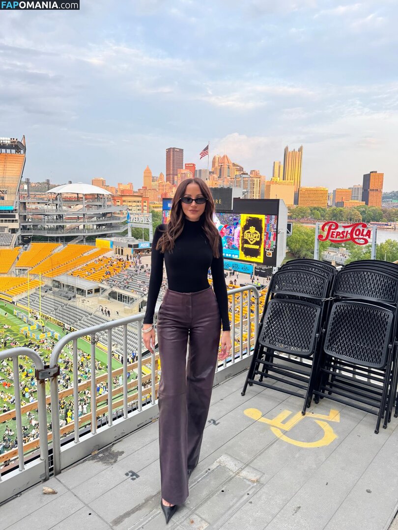 Kay Adams / heykayadams Nu OnlyFans  Photo fuitée #5