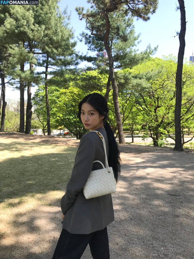 Kazuha Nakamura 中村 一葉 / LESSERAFIM / zuhazana Nu OnlyFans  Photo fuitée #5