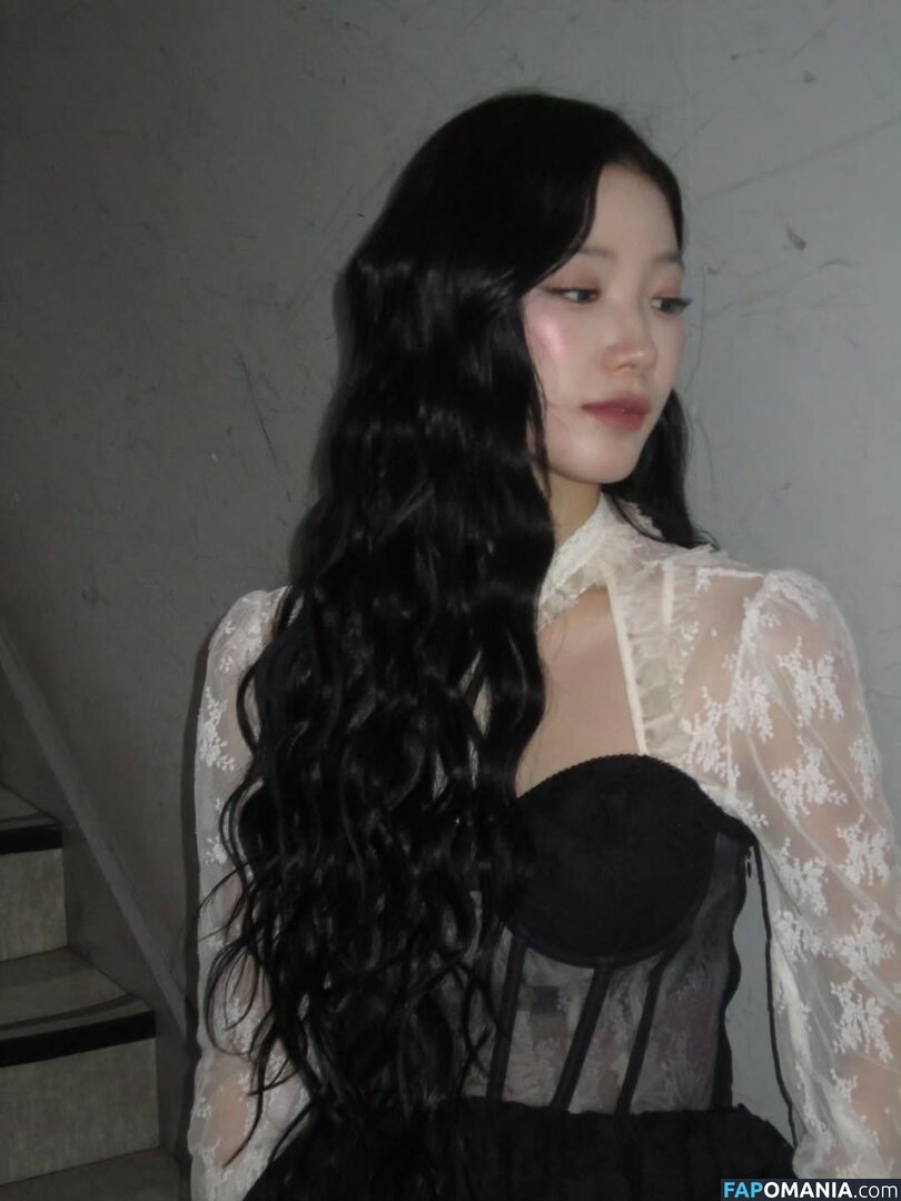 Kazuha Nakamura 中村 一葉 / LESSERAFIM / zuhazana Nu OnlyFans  Photo fuitée #23