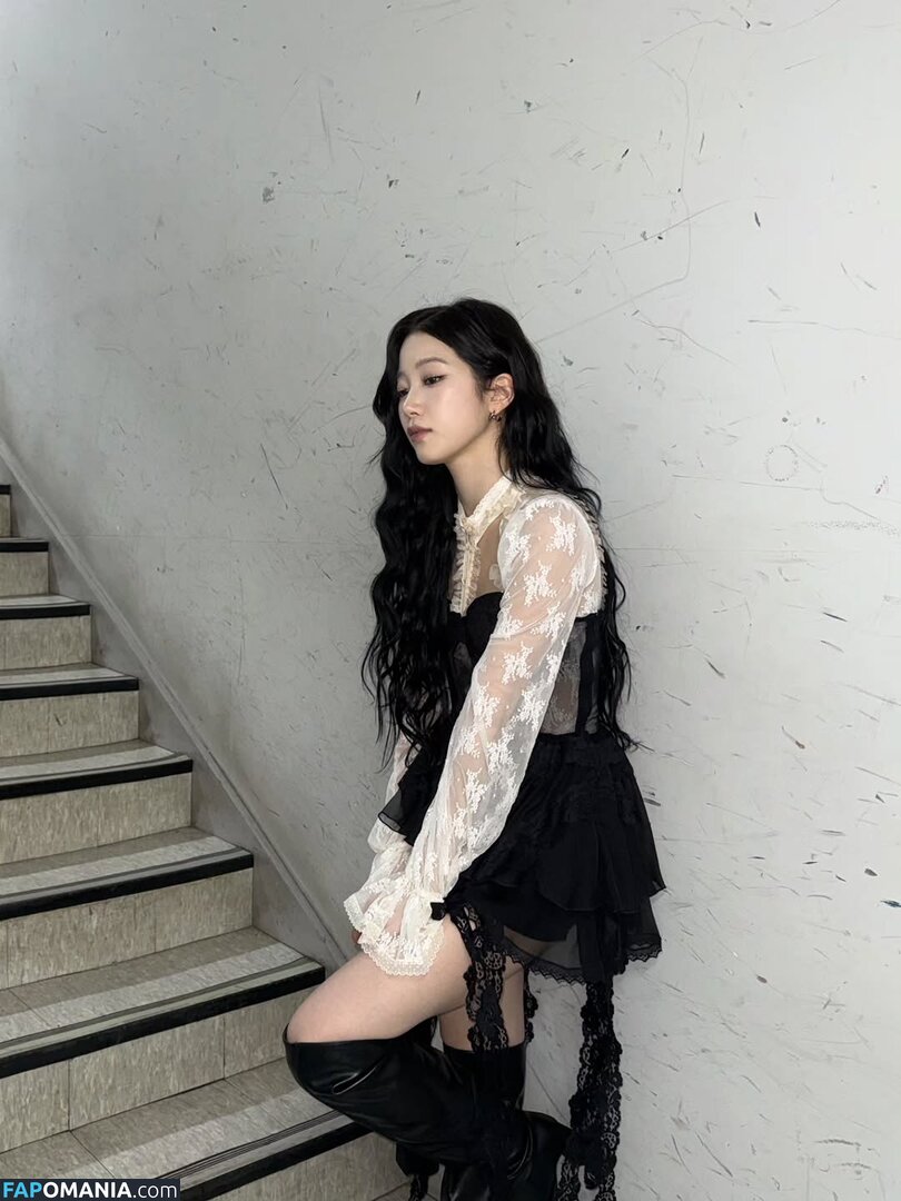 Kazuha Nakamura 中村 一葉 / LESSERAFIM / zuhazana Nu OnlyFans  Photo fuitée #31