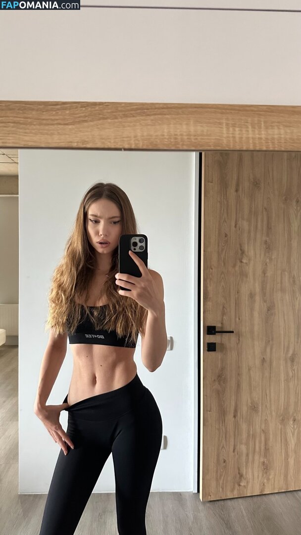 j.aida / kennaabennett / neve.lewiss / paige.donoway Nu OnlyFans  Photo fuitée #12