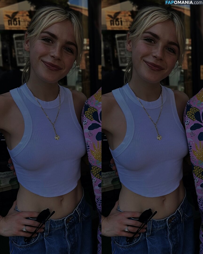 AdventuresSabrina / Kiernan Shipka / kiernanshipka Nu OnlyFans  Photo fuitée #450