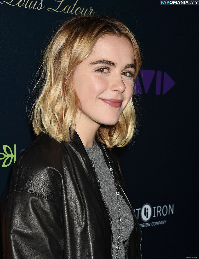 AdventuresSabrina / Kiernan Shipka / kiernanshipka Nu OnlyFans  Photo fuitée #543