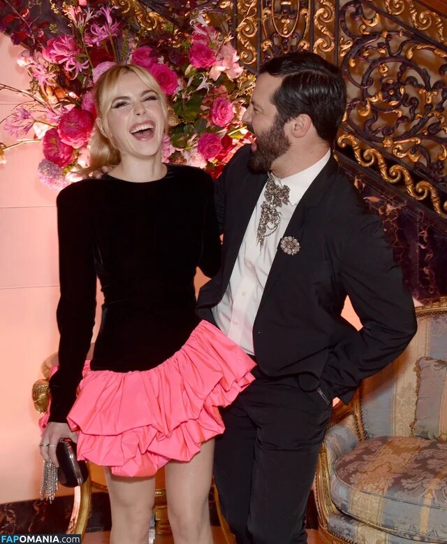 AdventuresSabrina / Kiernan Shipka / kiernanshipka Nu OnlyFans  Photo fuitée #592