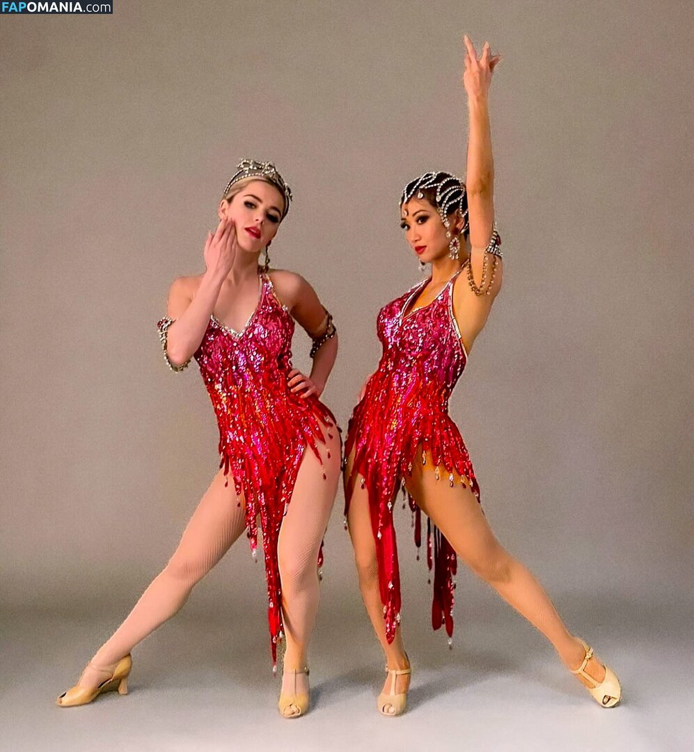 AdventuresSabrina / Kiernan Shipka / kiernanshipka Nu OnlyFans  Photo fuitée #1548