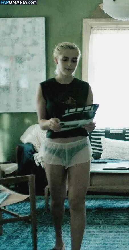 AdventuresSabrina / Kiernan Shipka / kiernanshipka Nu OnlyFans  Photo fuitée #1557