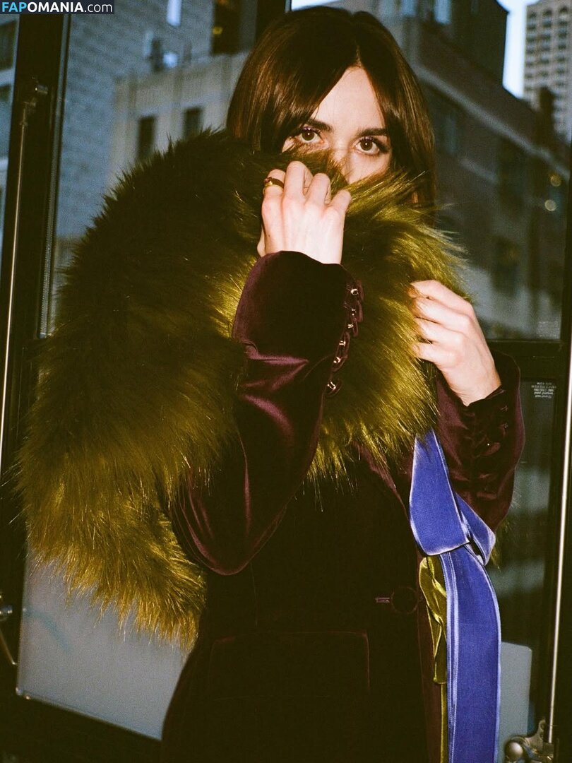 AdventuresSabrina / Kiernan Shipka / kiernanshipka Nu OnlyFans  Photo fuitée #1568