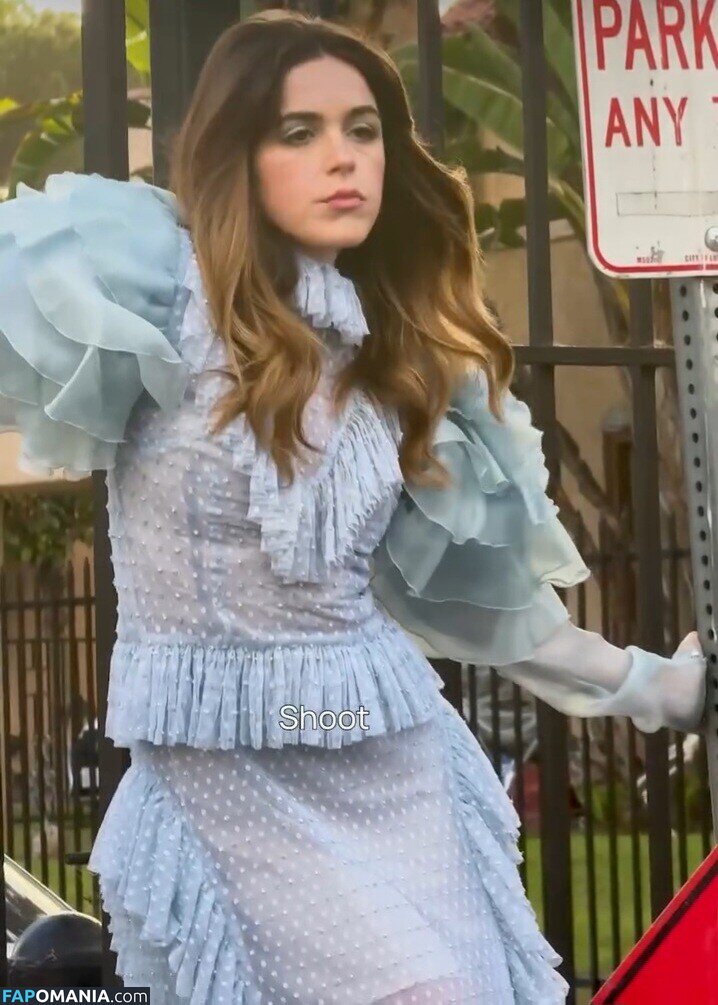 AdventuresSabrina / Kiernan Shipka / kiernanshipka Nu OnlyFans  Photo fuitée #1570